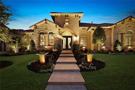 516 CASCADE SPRINGS Drive Southlake, TX 76092