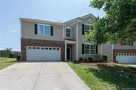 2322 Nettleton Ct Matthews, NC 28105