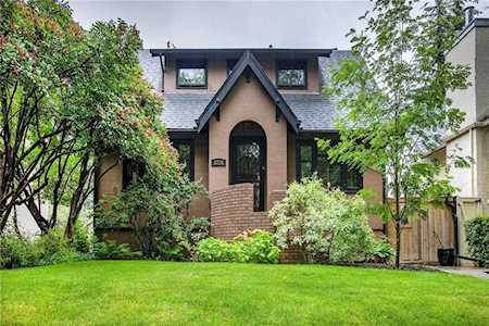 3226 Vercheres Street SW Calgary, AB T2T 3R5