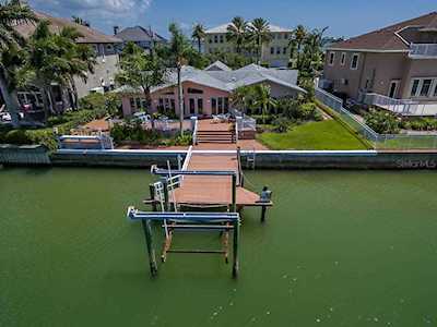 433 22Nd Street Belleair Beach, FL 33786