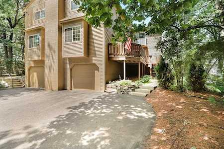 56 Voyagers Ln #56 Ashland, MA 01721