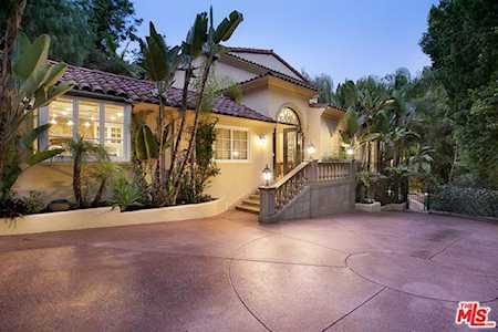 1710 Monte Cielo Court Beverly Hills, CA 90210