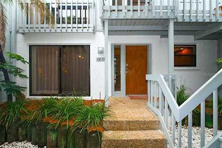 1217 Dockside Place #105 Sarasota, FL 34242