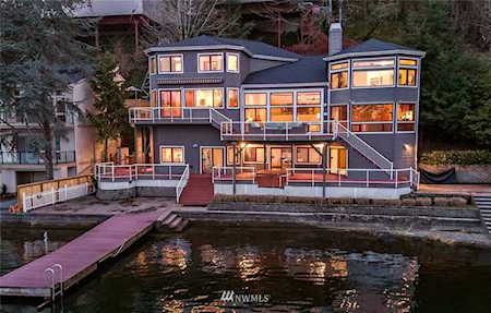 1838 W Lake Sammamish Pkwy NE Bellevue, WA 98008
