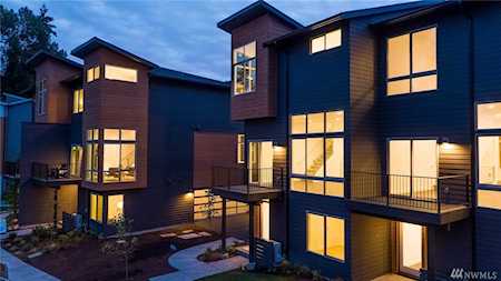 18256 73rd Ave NE #104 Kenmore, WA 98028