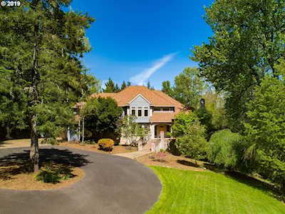 2800 NE Waggoner Dr Mcminnville, OR 97128
