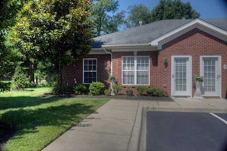 9302 Pine Lake Dr #102 Louisville, KY 40220