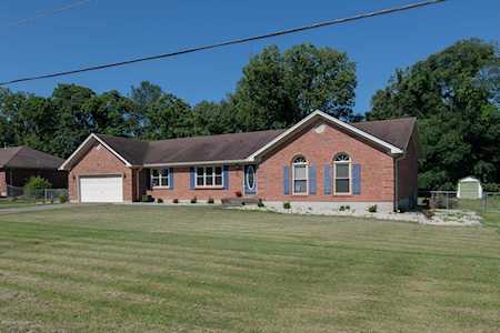 303 Chimney Rock Dr Shepherdsville, KY 40165