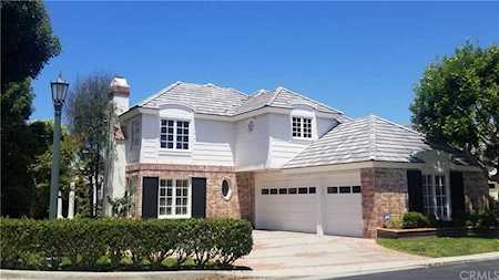19565 Woodlands Drive Huntington Beach, CA 92648