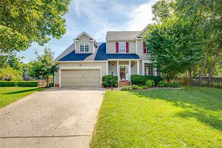 11044 Stonefield Ct Mechanicsville, VA 23116