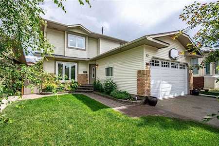 12 Sunhaven Way SE Calgary, AB T2X 2N7