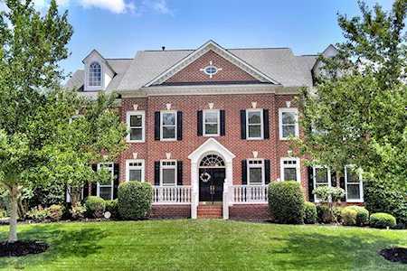 2103 Highland Forest Dr Waxhaw, NC 28173