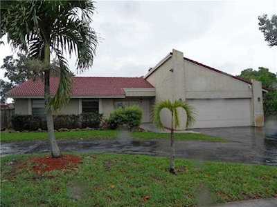 10170 Ramblewood Dr Coral Springs, FL 33071