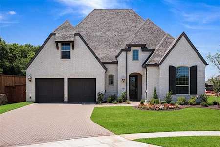 1031 Mercer Avenue Lantana, TX 76226