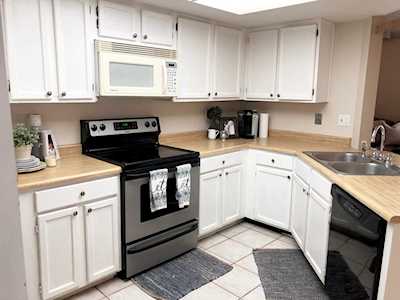 4153 W Aries Drive Phoenix, AZ 85053