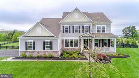 23177 River Highlands Ct Leesburg, VA 20175