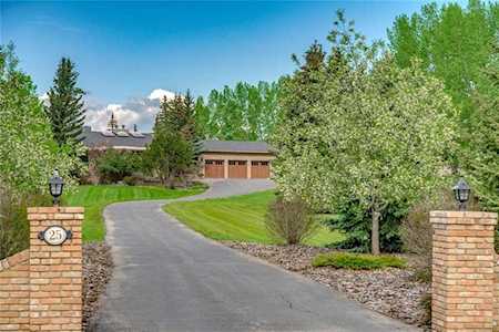 25 Cullen Creek Estates Rural Rocky View County, AB T3E 6W3