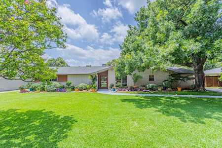 3742 Whitehall Drive Dallas, TX 75229