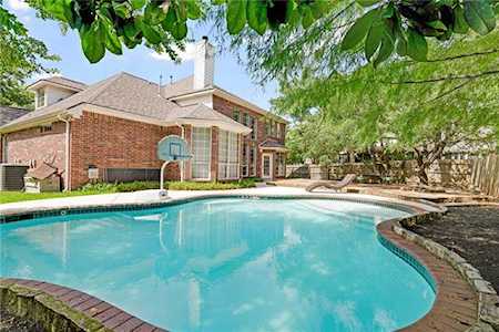 5601 Van Winkle Ln Austin, TX 78739
