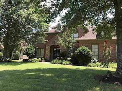 1810 Elk River Cv Collierville, TN 38017
