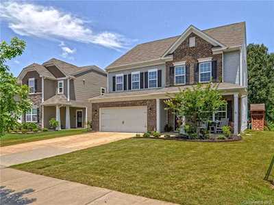 1319 Bridgeford Dr Huntersville, NC 28078