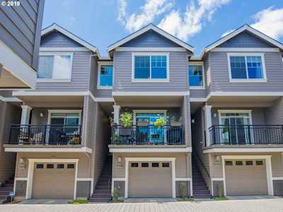 329 NE Morris St Portland, OR 97212