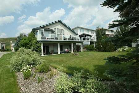 15 Gleneagles Close Cochrane, AB T4C 1N7