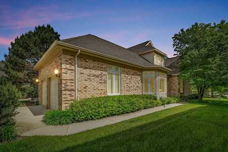 2520 Buckland Ln Northbrook, IL 60062