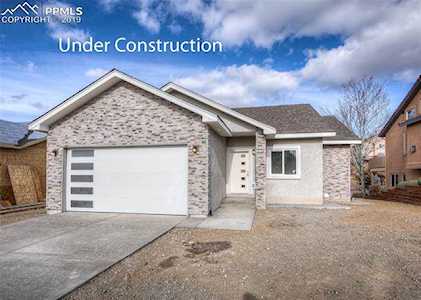 4720 Farmingdale Drive Colorado Springs, CO 80918