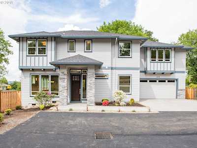 6618 SW Walnut Ter Tigard, OR 97223