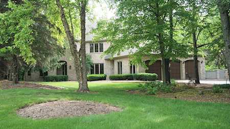 21 Canyon Ct Yorkville, IL 60560