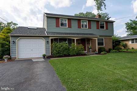 905 Hilltop Rd Cinnaminson, NJ 08077