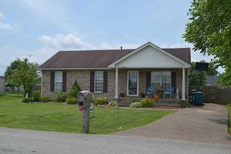 448 Beechcliff Cir Shepherdsville, KY 40165
