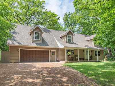 9540 Lakeview Circle Chaska, MN 55318
