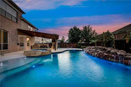 715 Keeler Street Lantana, TX 76226