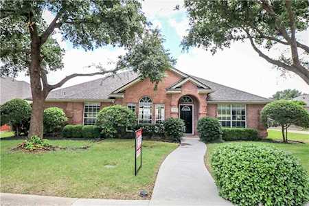 9516 Cliffside Drive Irving, TX 75063