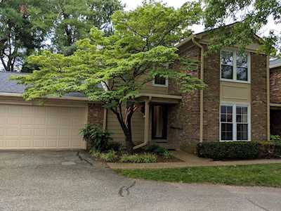 902 Burning Springs Cir Louisville, KY 40223