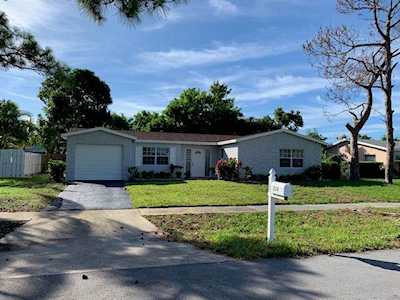 218 Gale Place West Palm Beach, FL 33409