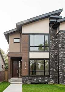 207 26 Avenue NE Calgary, AB T2E 1Z1
