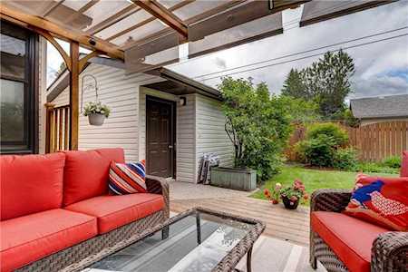 57 Waterloo Drive SW Calgary, AB T3C 3G2
