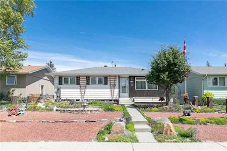 1832 Matheson Drive NE Calgary, AB T2E 5V2