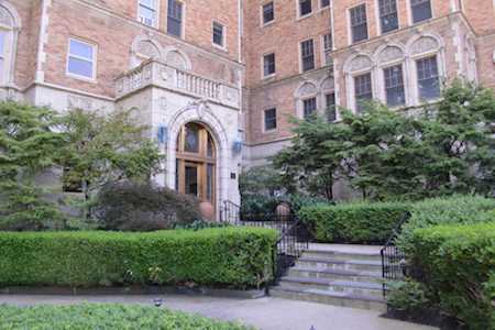 2140 Bonnycastle Ave #3F Louisville, KY 40205