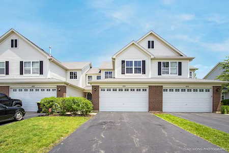 456 Majestic Ln #456-A1 Oswego, IL 60543