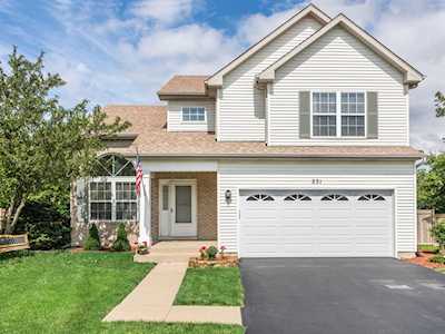 231 Alexandra Ct North Aurora, IL 60542