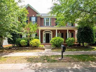 6611 Olmsford Dr Huntersville, NC 28078