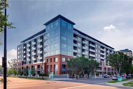46 9 Street NE #710 Calgary, AB T2E 7Y1