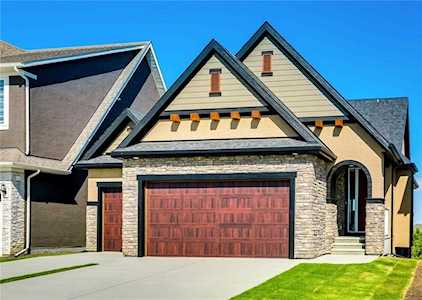 102 Mahogany Cove SE Calgary, AB T3M 2S4