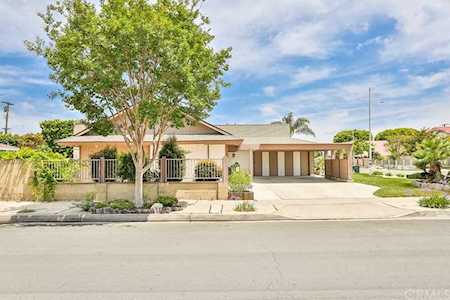 16561 Trudy Lane Huntington Beach, CA 92647