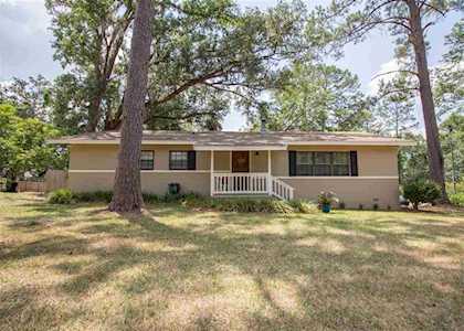 1526 Coombs Drive Tallahassee, FL 32308