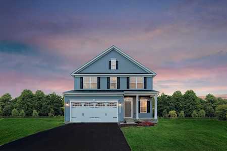 2333 Mayfield Dr Montgomery, IL 60538